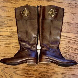 Tory Burch Kiernan leather riding boot. Size 7.5 brown